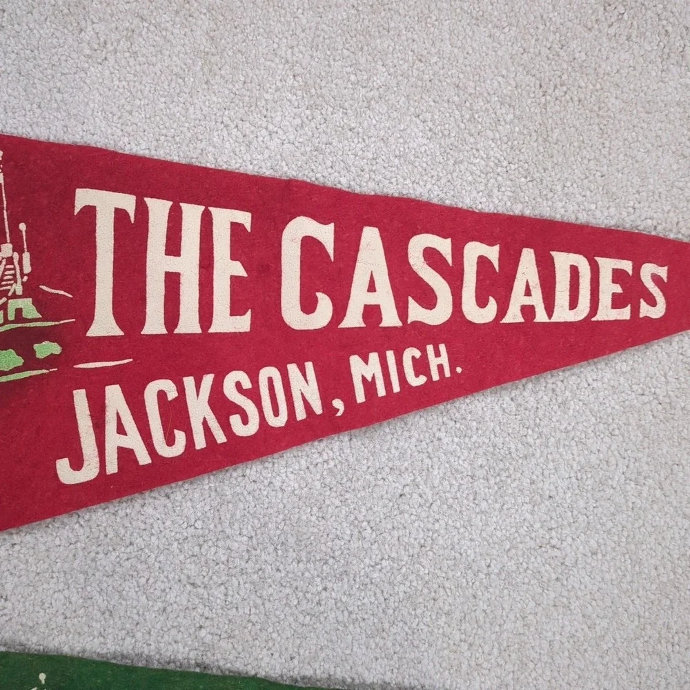 2 The Cascades Jackson Michigan MI Felt Pennant Vintage Travel Souvenir 40s 50s